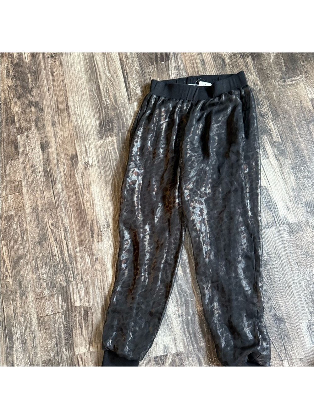 NWT Wayf Black Joggers Nordstroms with Tapered Fit
